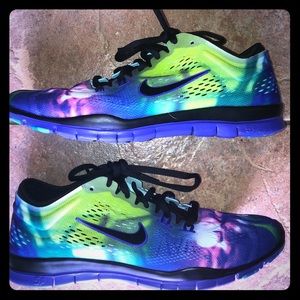 Nike tie dye TR free 5.0 size 7.5 Women’s